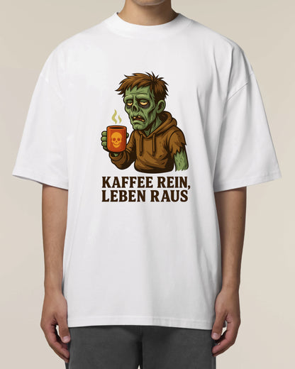 Kaffee rein, Leben raus – Lustiges Kaffee T-Shirt mit Zombie Motiv – teelavo